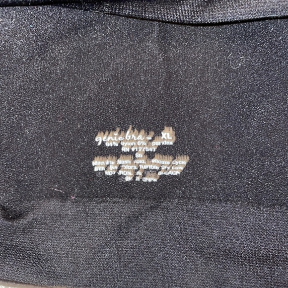 2 Genie Bras - Picture 5 of 7